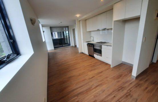 id-eally Located and NEWLY REFURBISHED with Bay Views and Separate Storage!